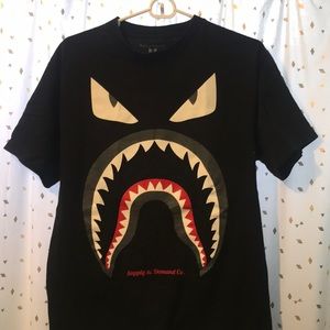 Supply & Demand Co. Shark black medium t shirt